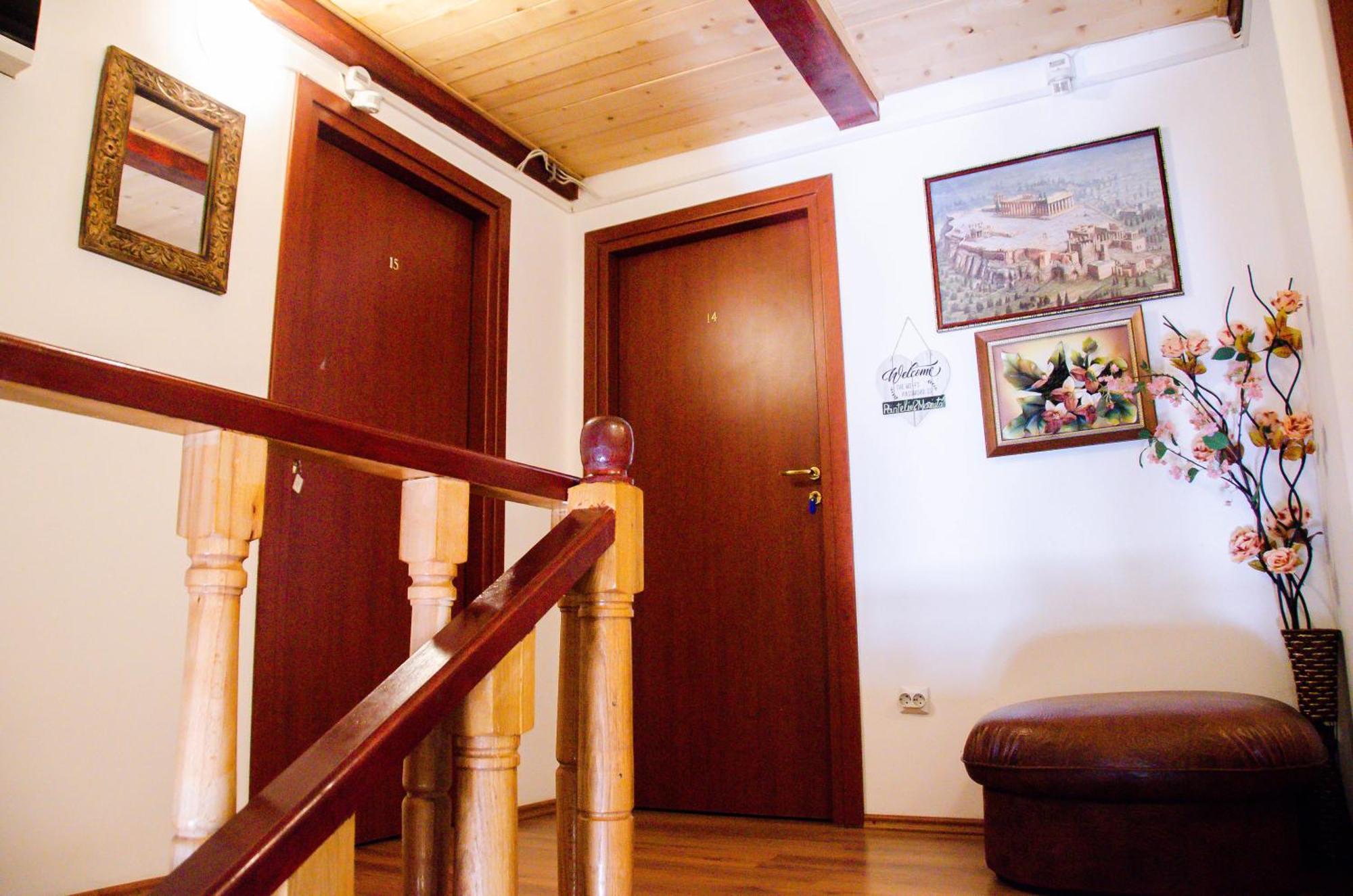 Conacul Bunicilor Hotel Novaci Bagian luar foto